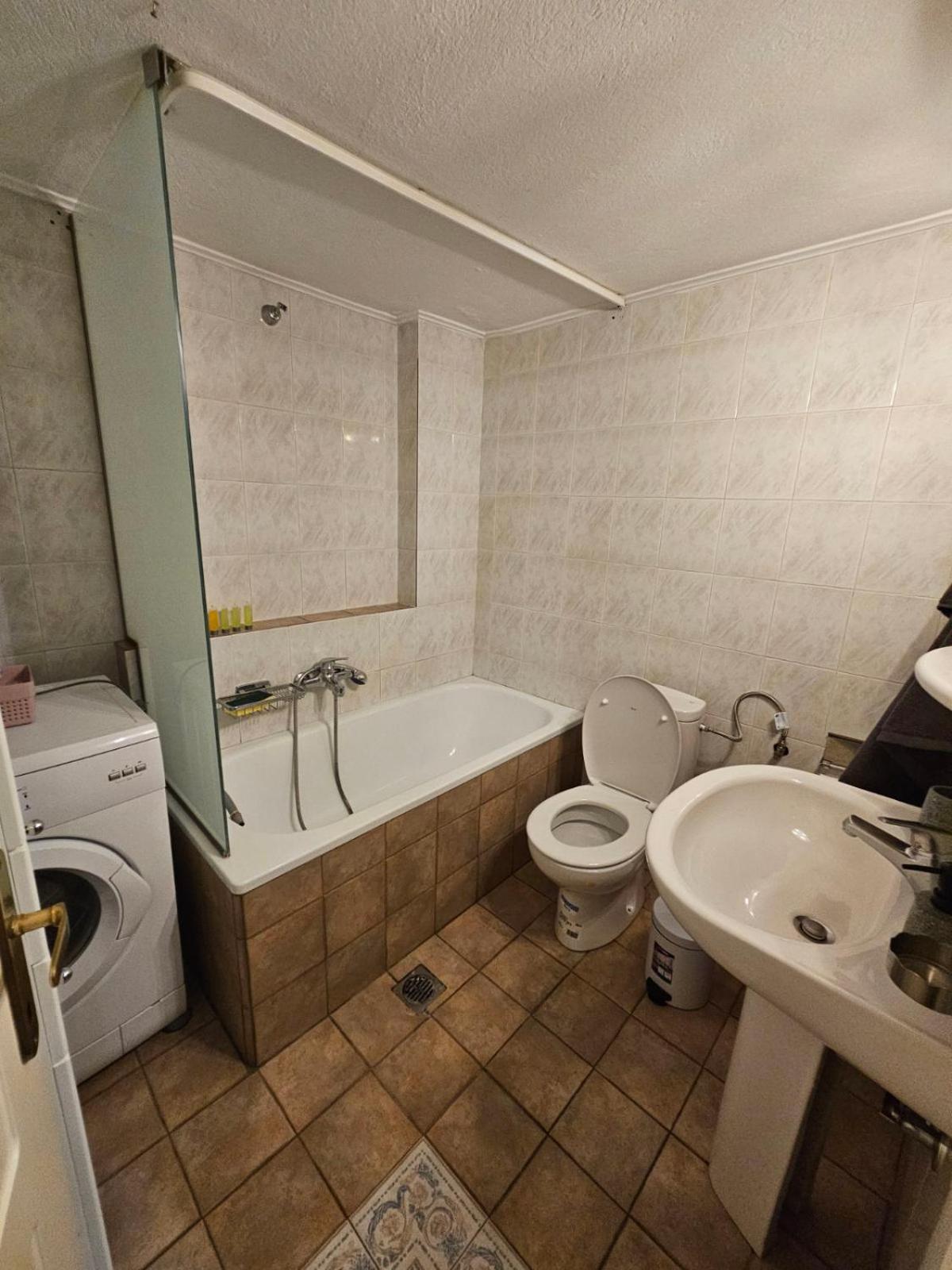 Kt Apartment 드라마 외부 사진